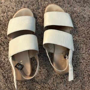 Portland Leather Patina Women's Sandals in Bone Size 7